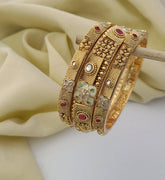 Mehendi Chudla Bangles