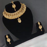 Buy Luxe Chokar Necklace Set For Women Online | Roodap