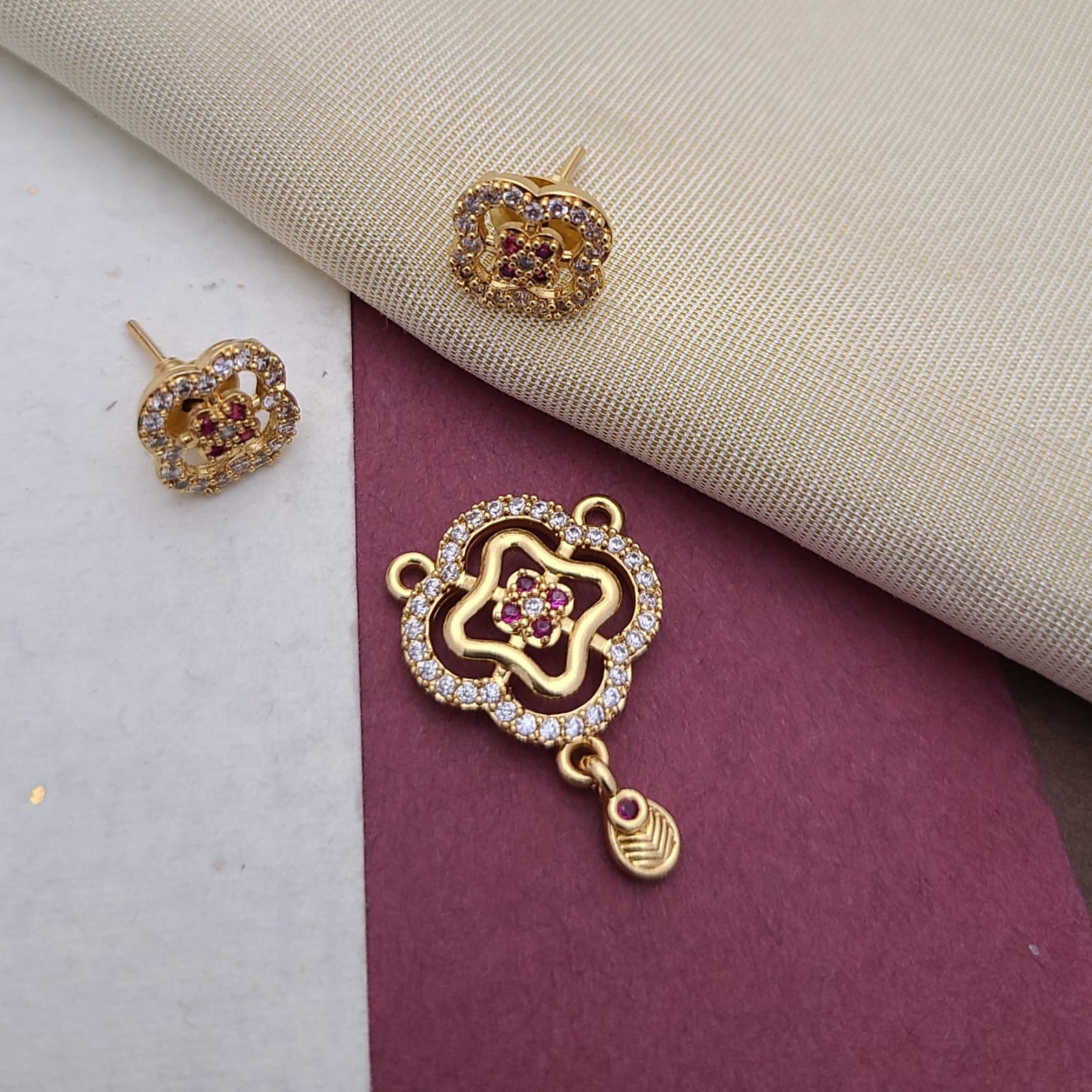 Buy Onyx Pendant & Earrings For Girls & Women Online | Wedding Accessories | Roodap