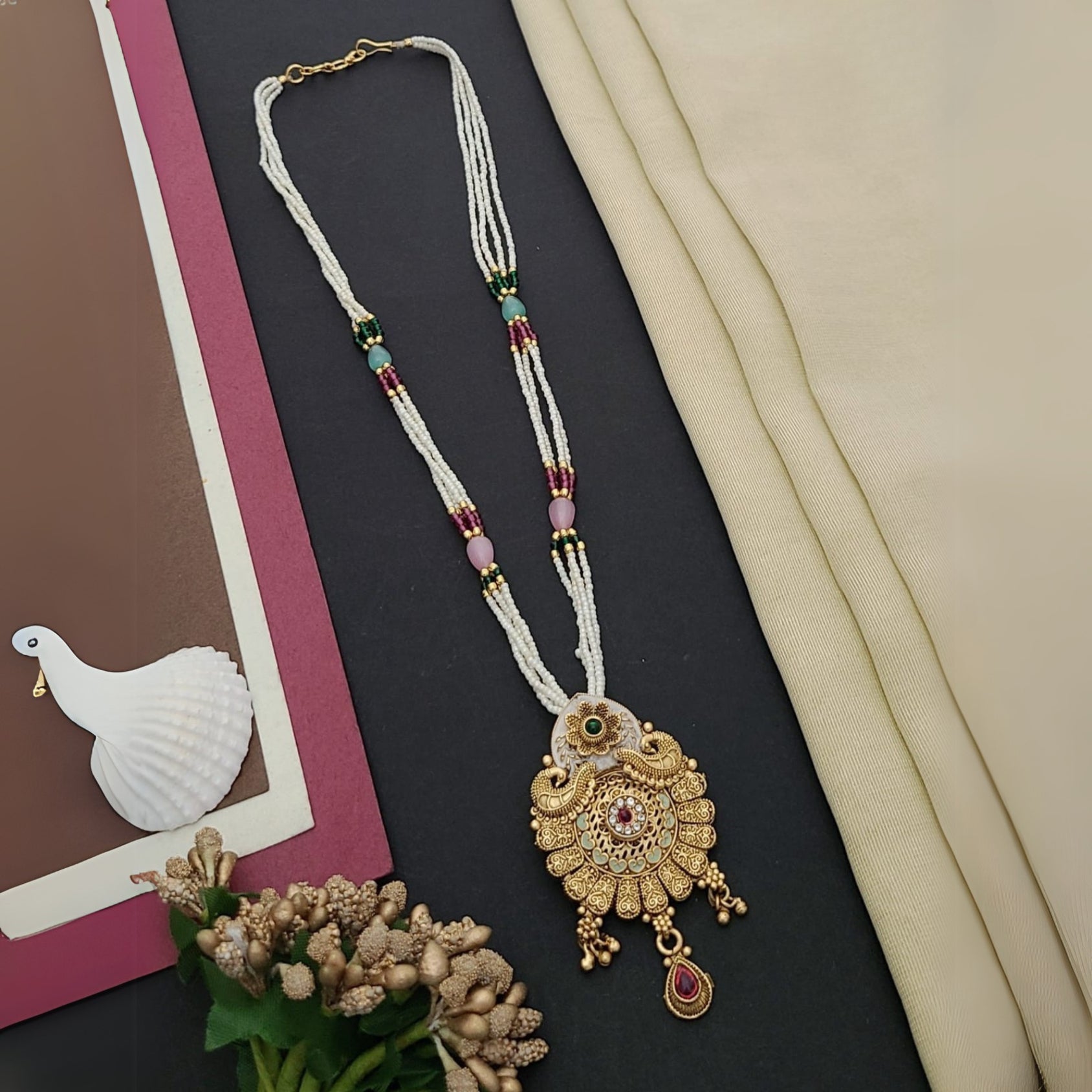 Buy Antique Crystal Necklace For Women Online | Roodap