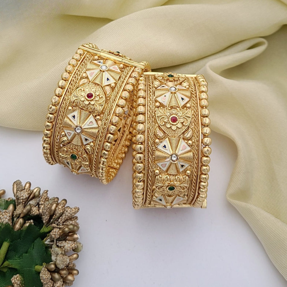 Buy ClipOn Bangles Set For Women Online | Roodap