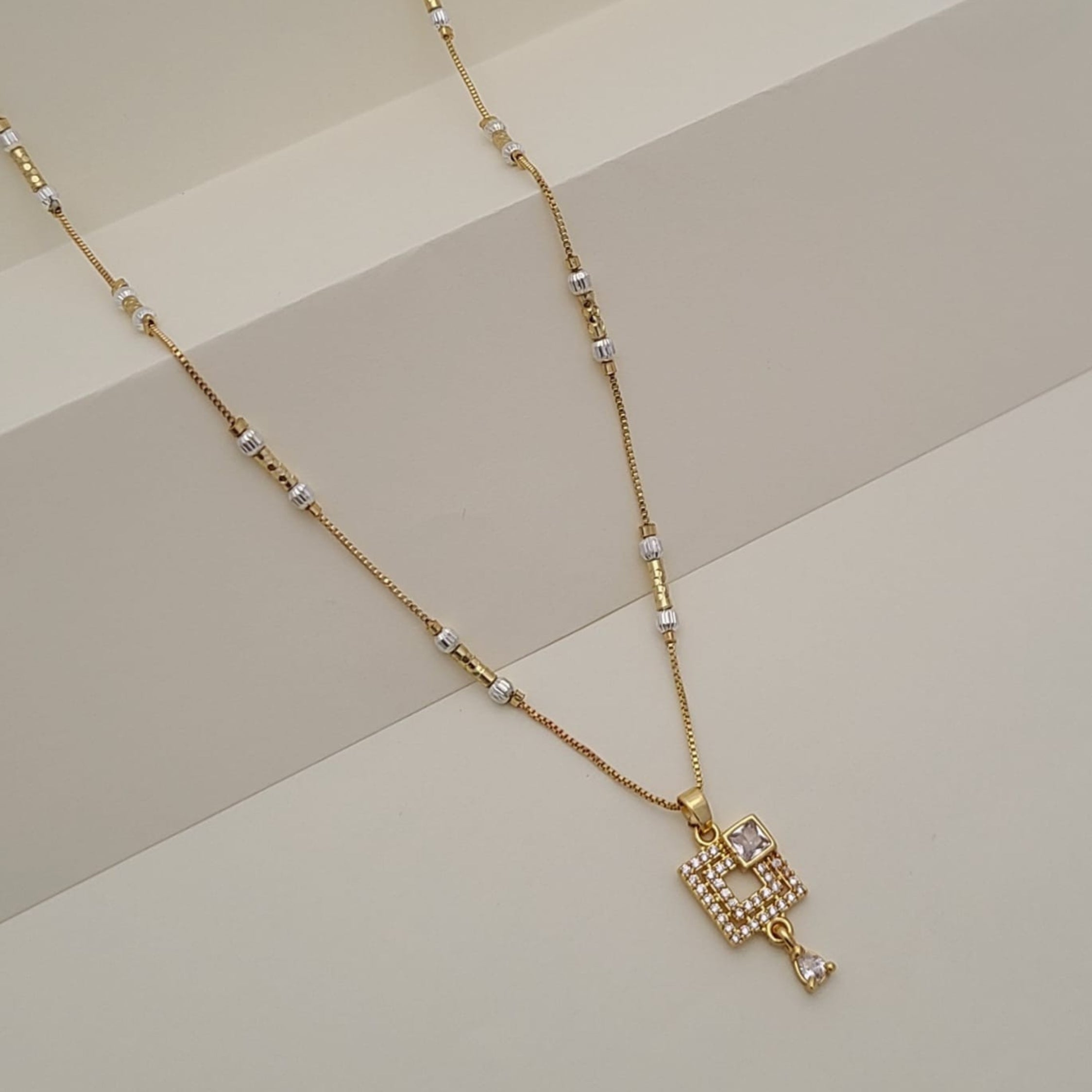 Buy ClipOn Necklace Set For Girls & Women Online | Roodap