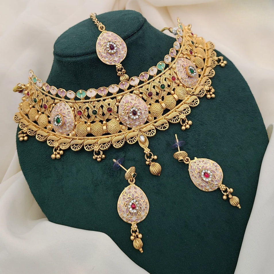 Buy Curve Chokar Necklace Set For Women Online | Roodap