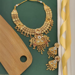Buy Czaria Short Necklace Set For Girls & Women Online | Roodap