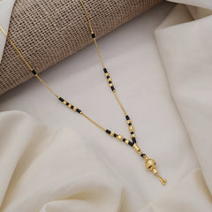 Buy Drape Necklace For Girls & Women Online | Roodap