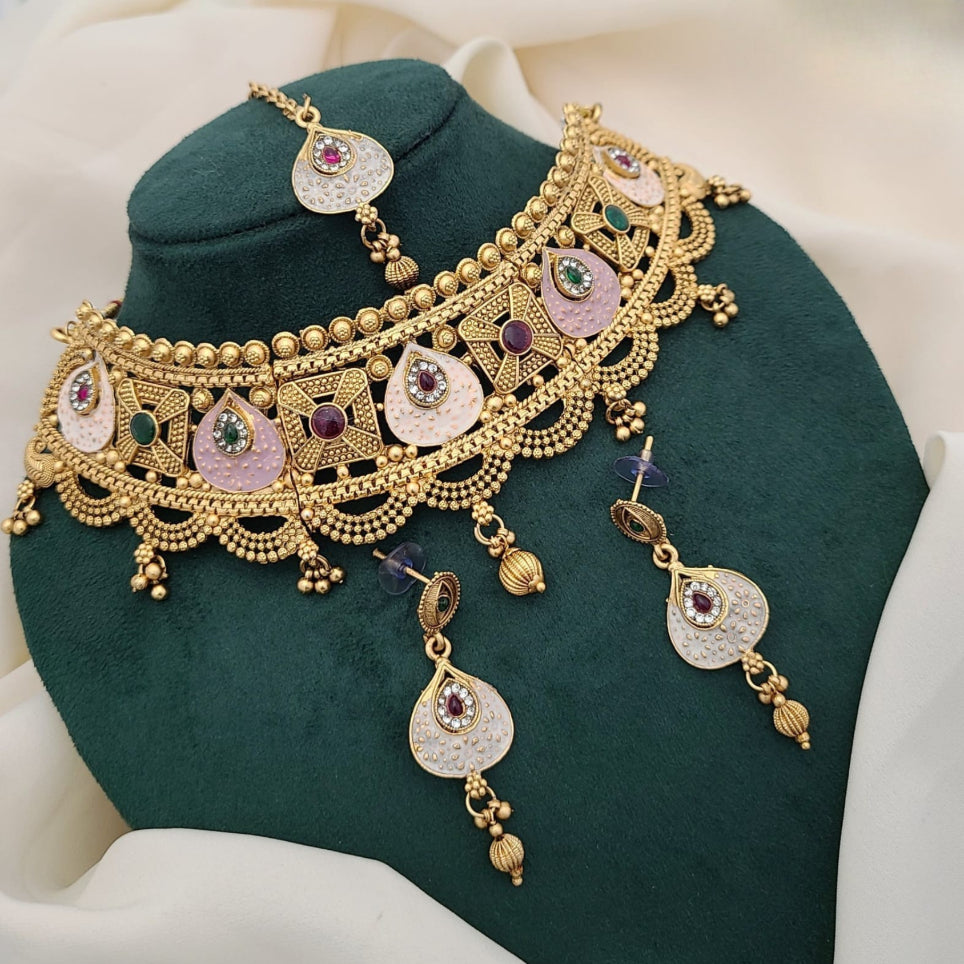 Buy Elation Chokar Necklace Set For Women Online | Roodap