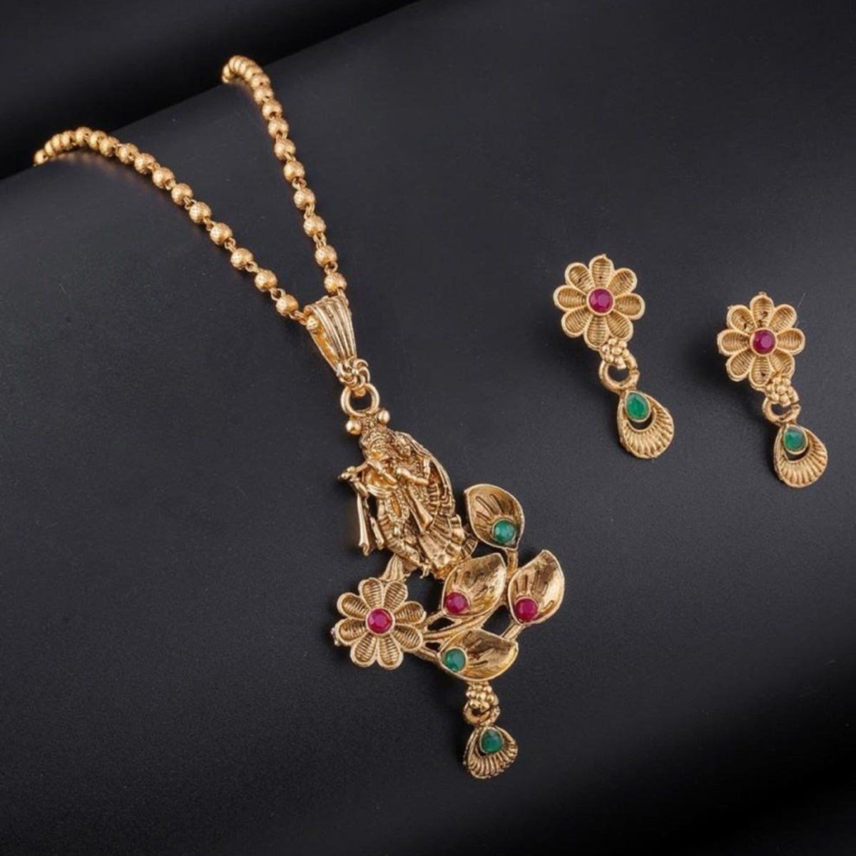 Buy Floral Pendant Set For Girls & Women Online | Roodap