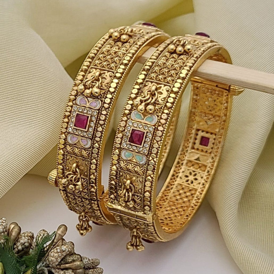 Buy Fyrren Bangles Set For Women Online | Roodap