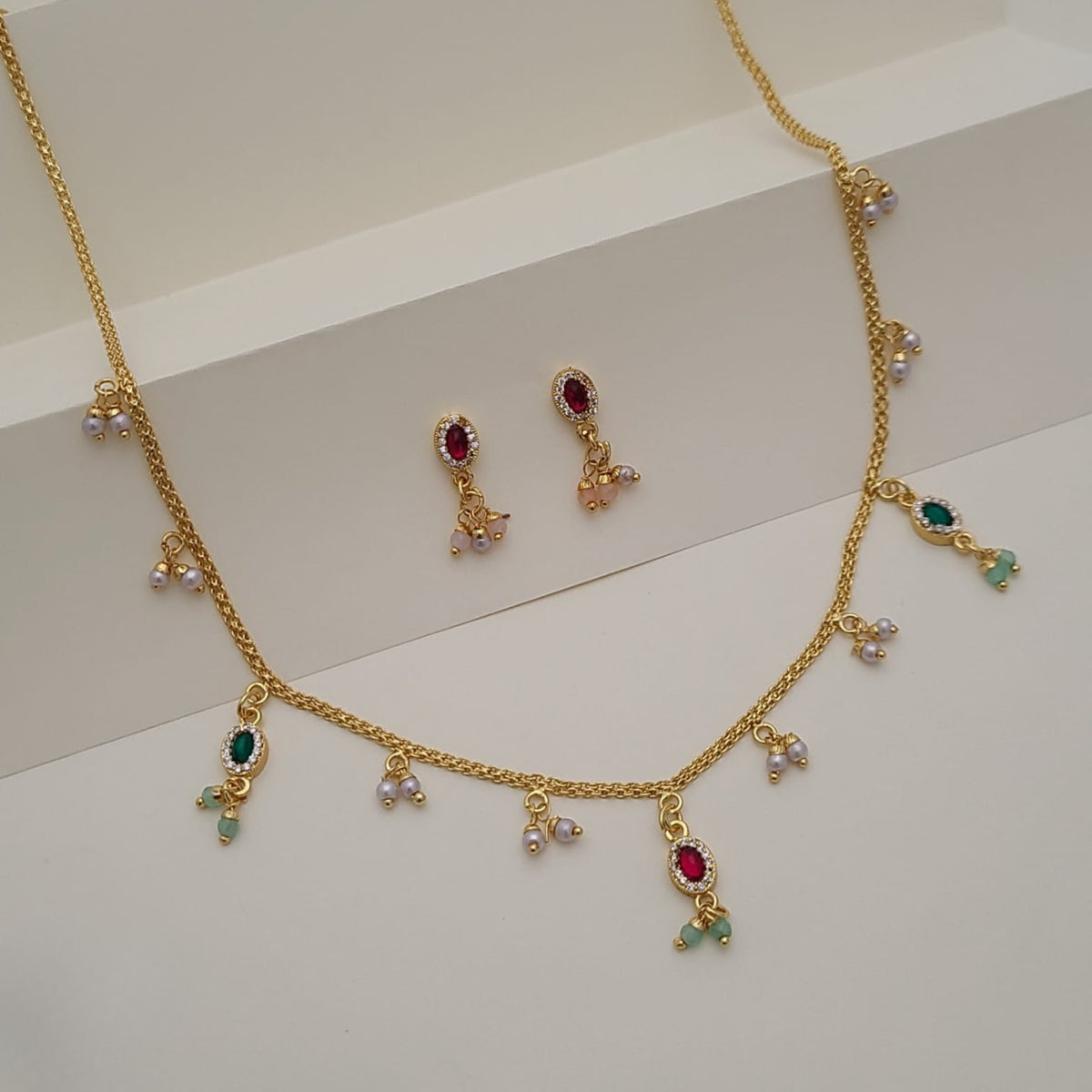 Buy Gemflare Necklace Set For Girls & Women Online | Roodap