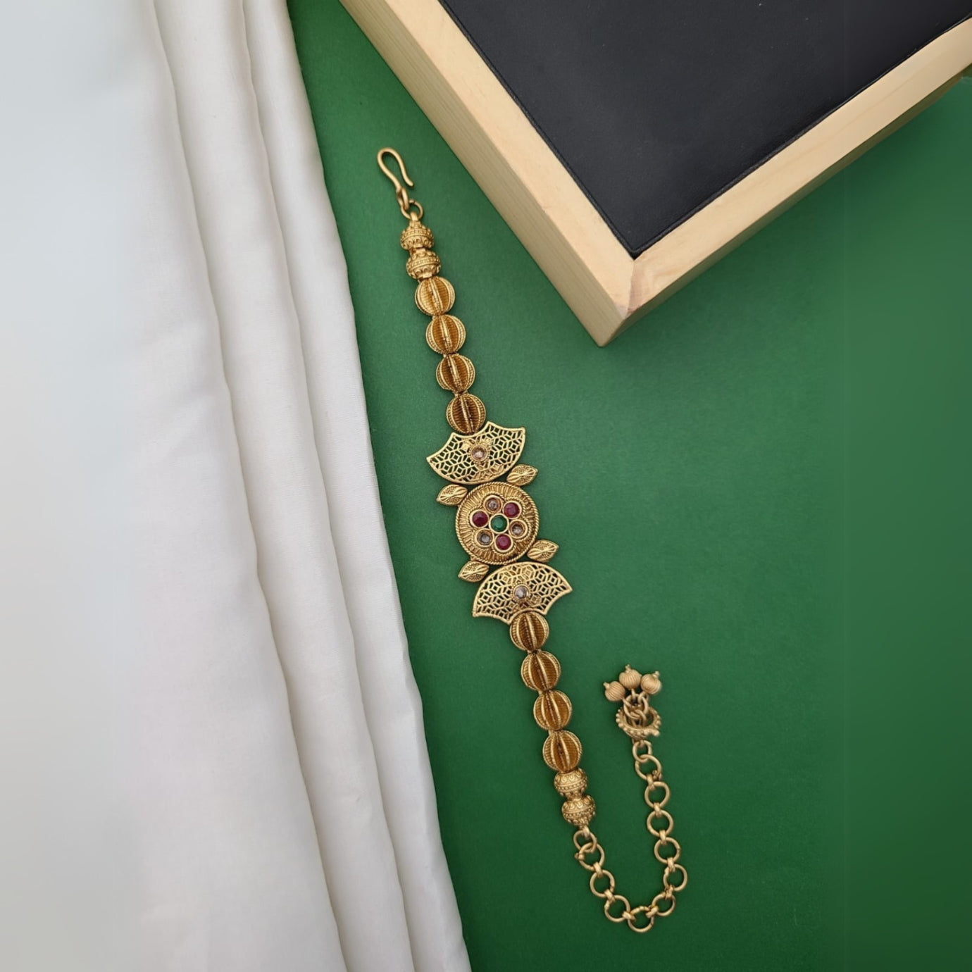 Buy Hue Bracelets For Women Online | Roodap
