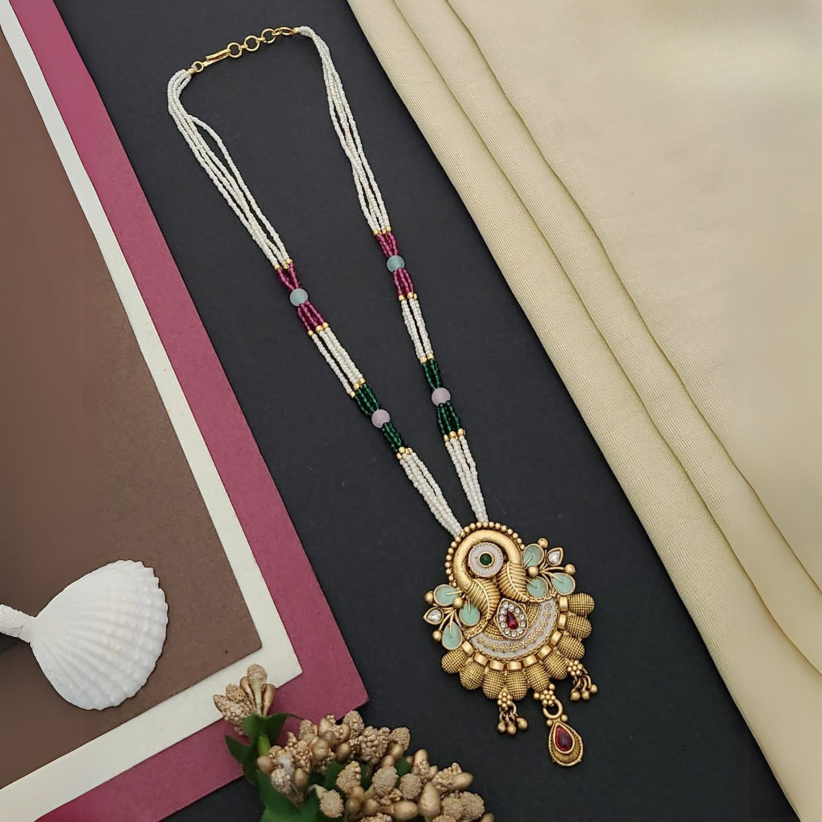 Buy Iconic Crystal Necklace For Women Online | Roodap