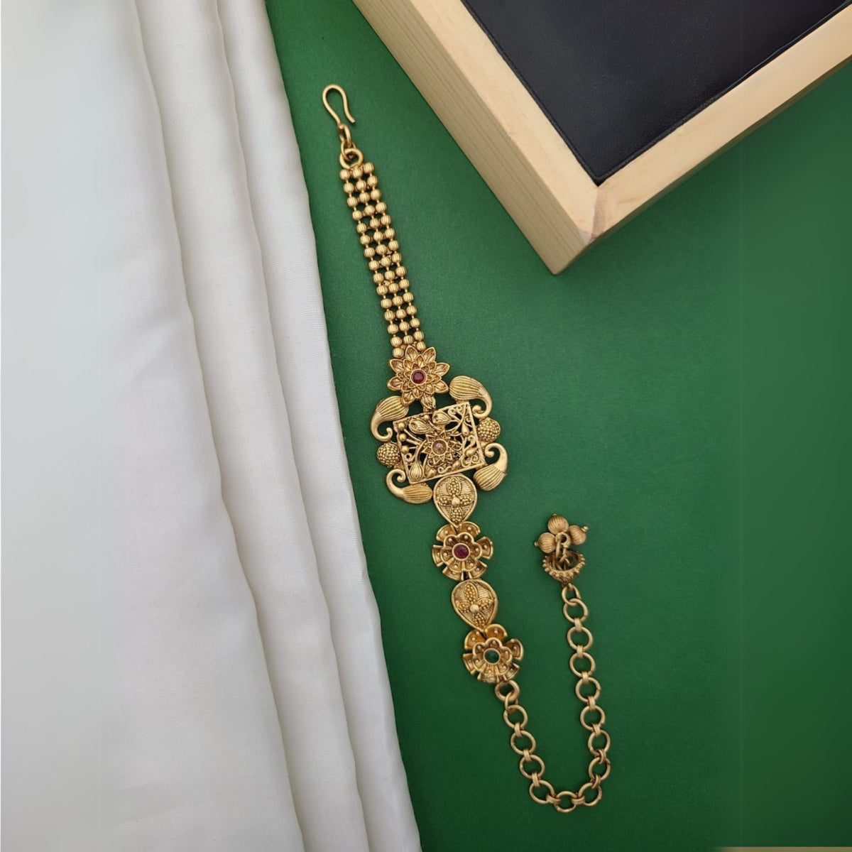Buy Ilyana Bracelets For Women Online | Roodap