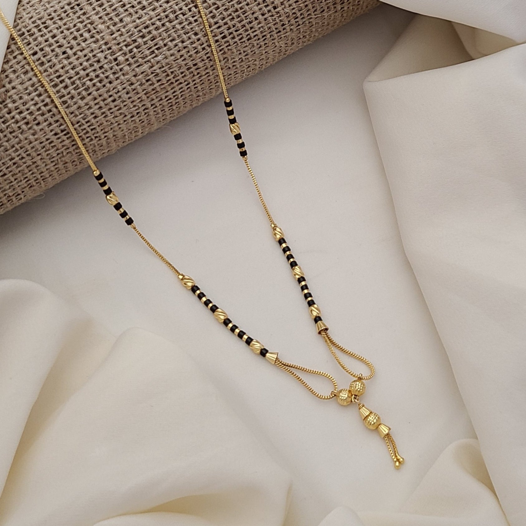 Buy Ink Necklace & Bracelet Combo For Girls & Women Online | Roodap