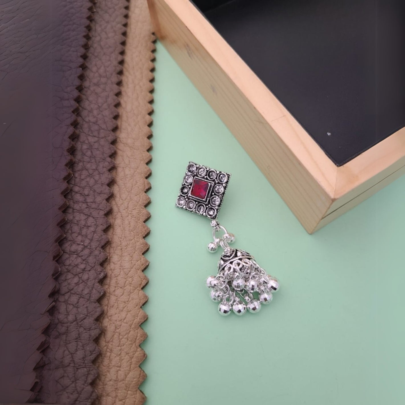 Buy Lumora Saree Pin For Women Online | Roodap
