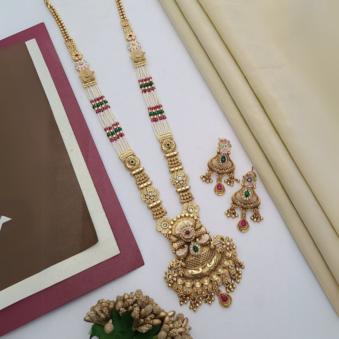 Buy Moksha Crystal Necklace Set For Women Online | Roodap