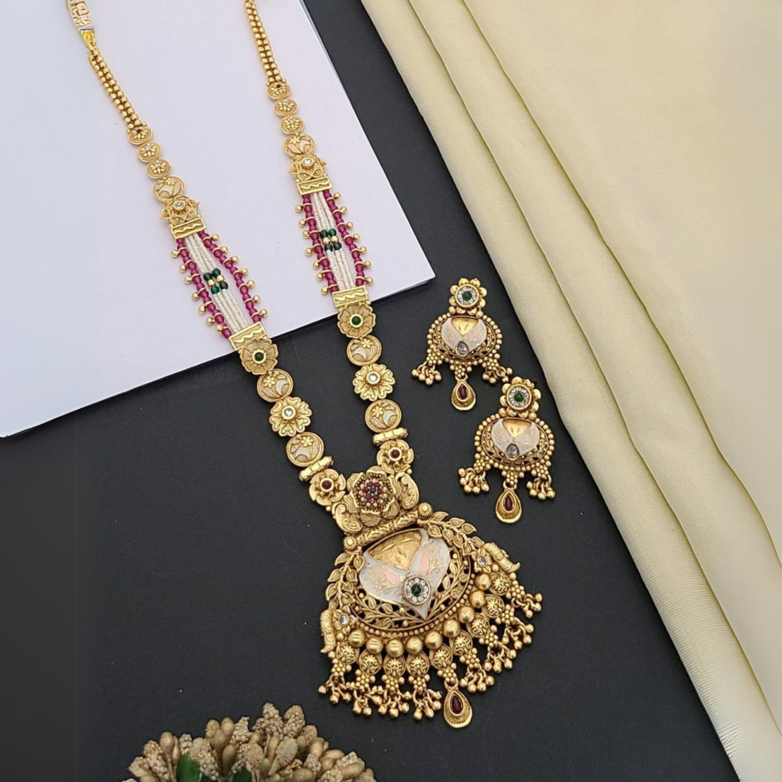 Buy Myrika Crystal Necklace Set For Women Online | Roodap