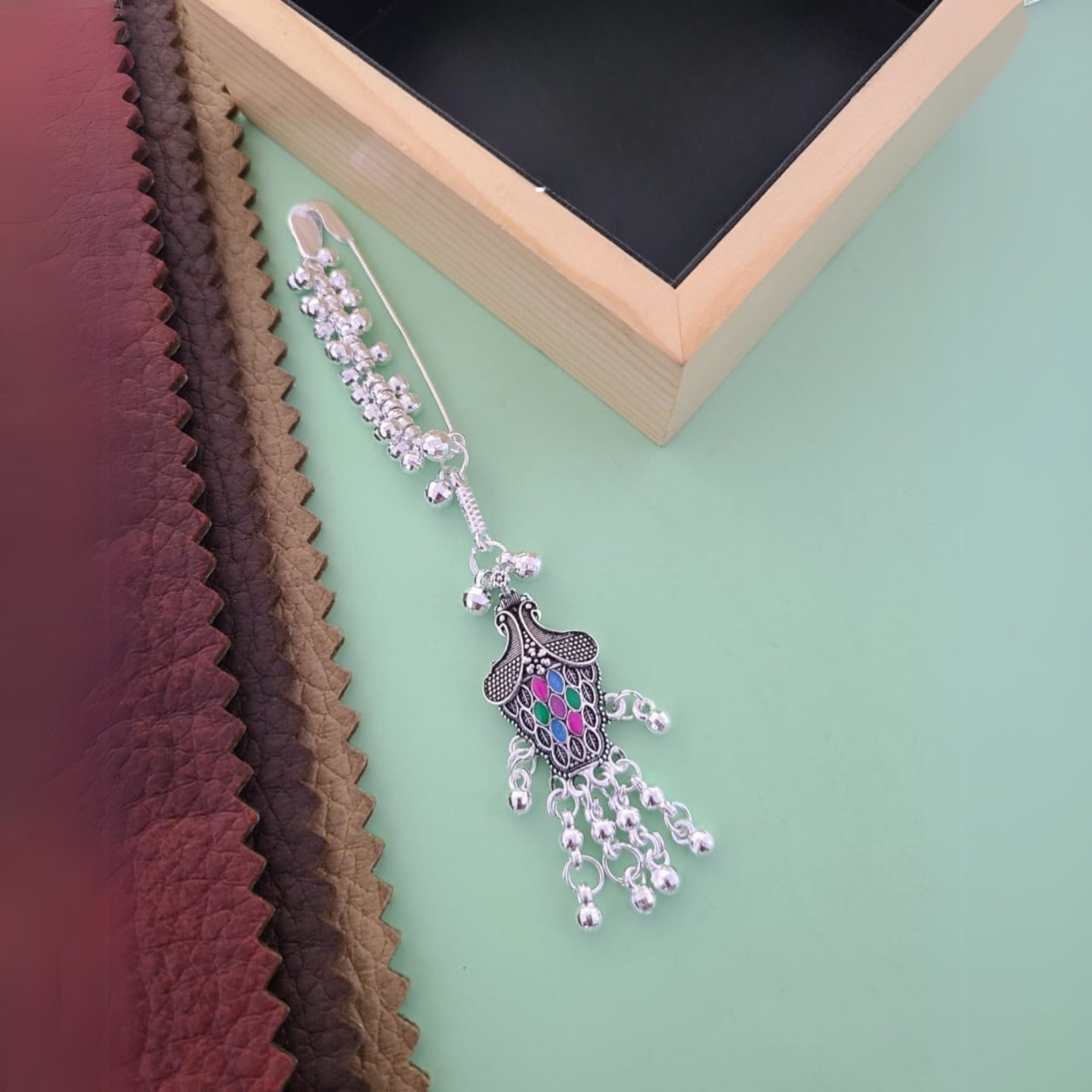 Buy Opulent Saree Pin For Women Online | Roodap