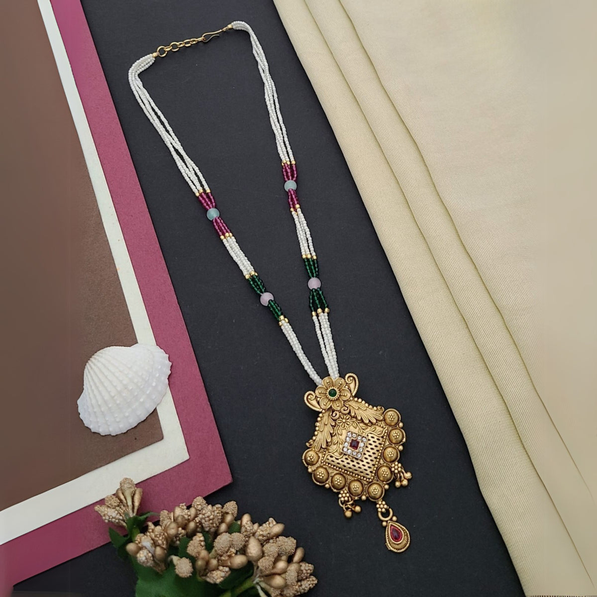 Buy Pearl Crystal Necklace For Women Online | Roodap