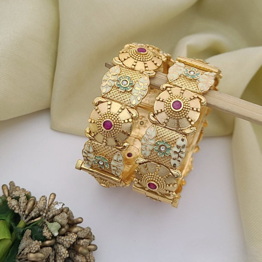 Buy Prana Bangles Set For Women Online | Roodap