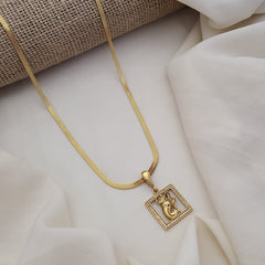 Buy Tilt Men's Chain & Pendant Online | Roodap