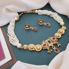Buy Trace Short Crystal Necklace Set For Girls & Women Online | Roodap