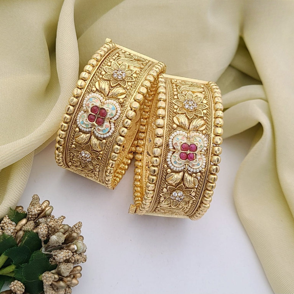 Buy Vishva Bangles Set For Women Online | Roodap